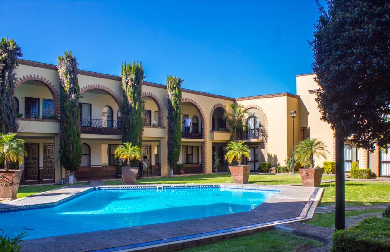 מורליה Hotel Villa Capri מראה חיצוני תמונה